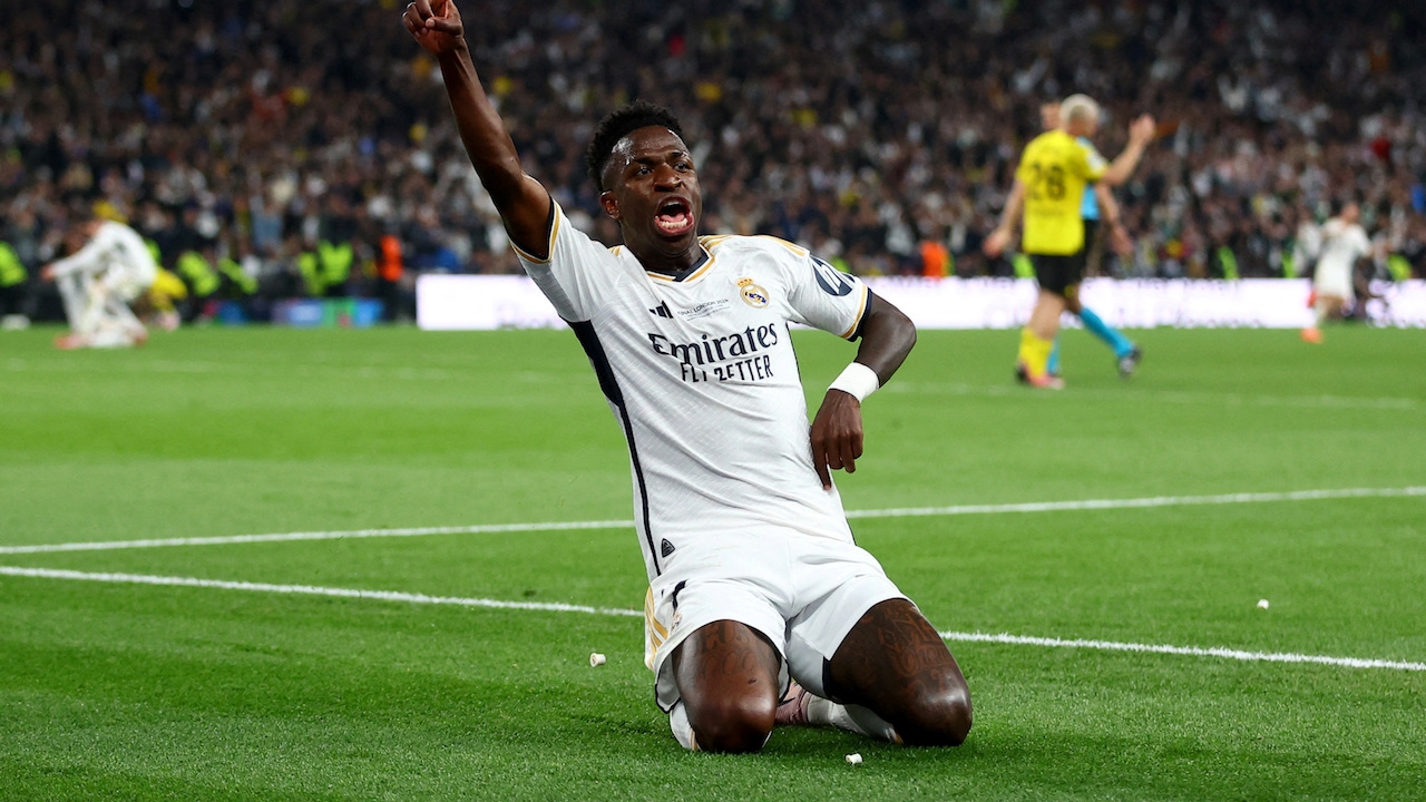 วินิซิอุส จูเนียร์ ระเบิดอารมณ์ในเกม เอล กลาซิโก้