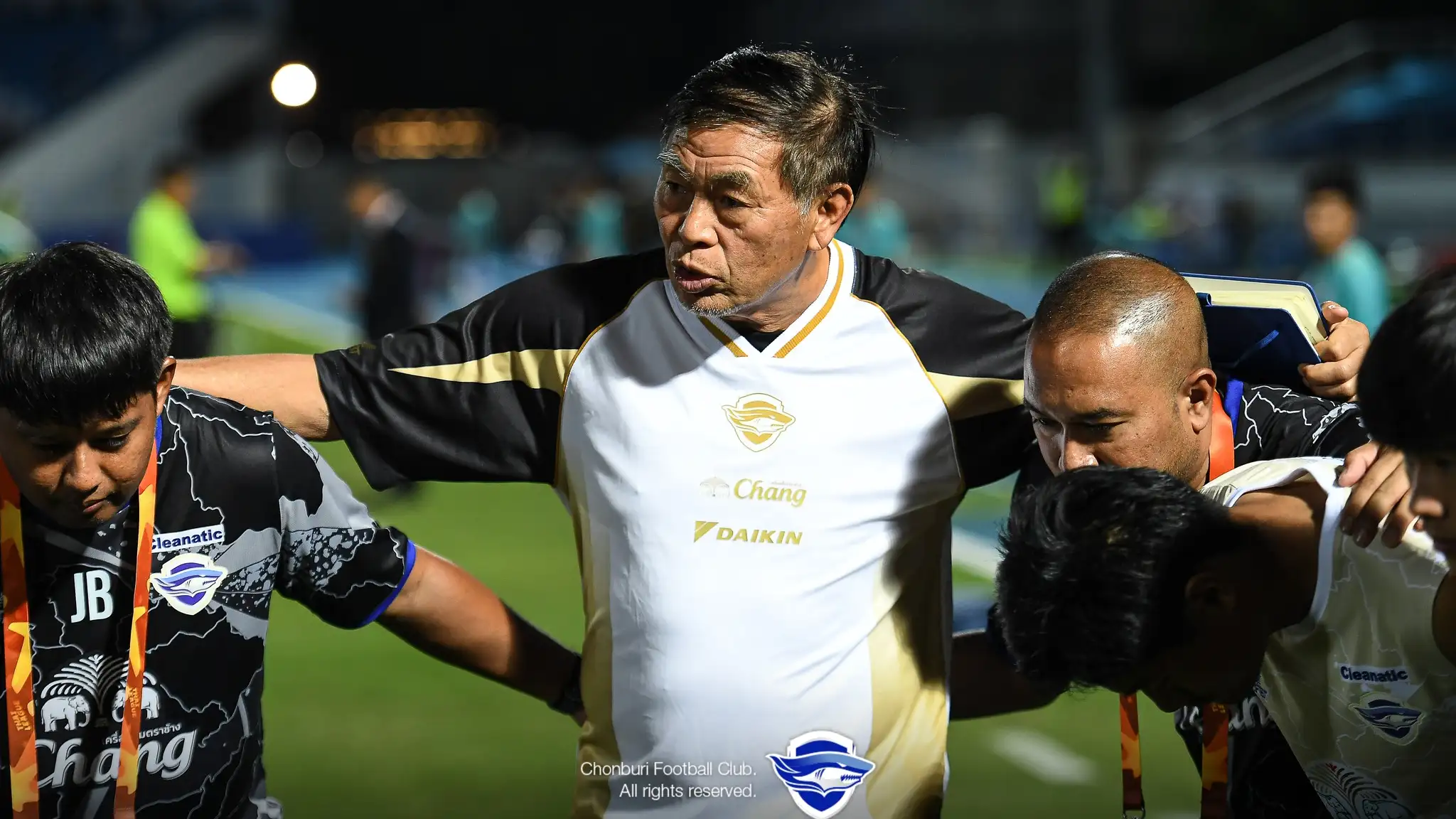 พัฒนา นักเตะเซินเจิ้น ให้ทันจังหวะเกมไทยลีก ก่อนหลุดจากไลน์แข่งขัน