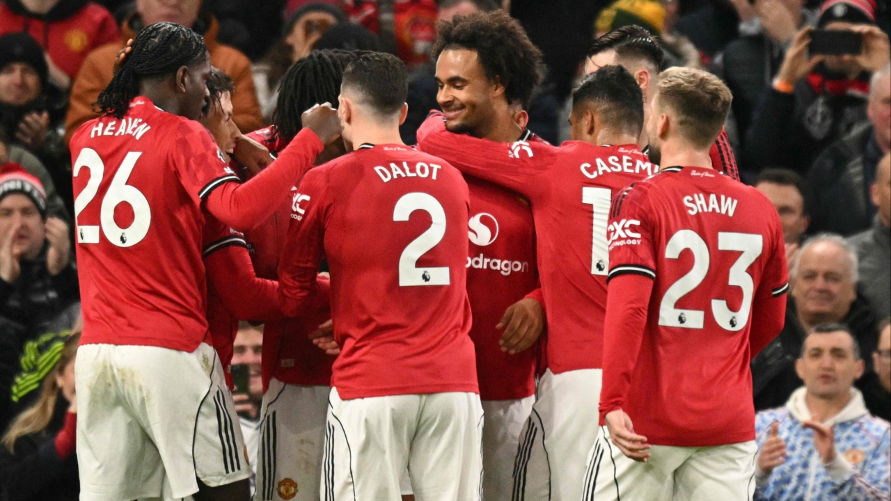 ใจเปลี่ยนแล้ว! แข้งแมนยูตัดสินใจอยู่ต่อ หลังเคยขอย้าย